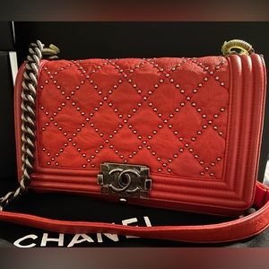 Chanel🔥Limited Edition Red Medium Studded Distressed Calfskin Boy Flap